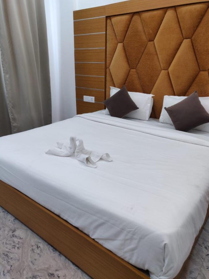 Hotel Virasat By Bookingcare Chhatarpur エクステリア 写真