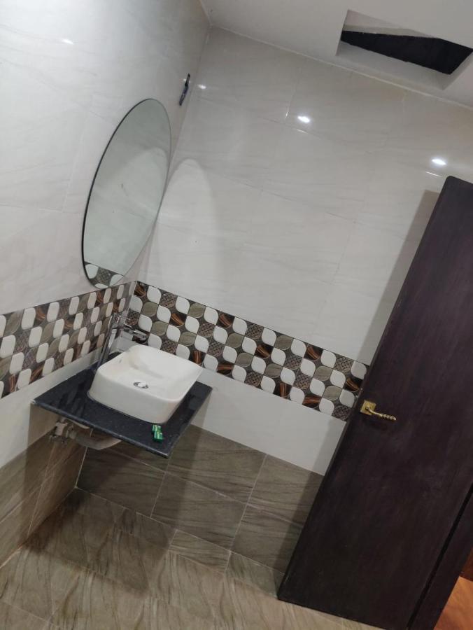 Hotel Virasat By Bookingcare Chhatarpur エクステリア 写真
