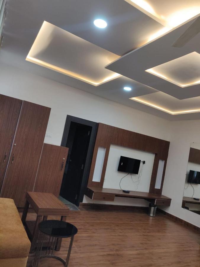 Hotel Virasat By Bookingcare Chhatarpur エクステリア 写真