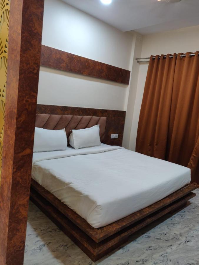 Hotel Virasat By Bookingcare Chhatarpur エクステリア 写真
