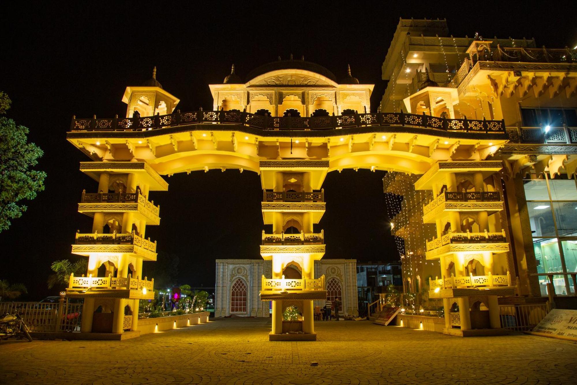 Hotel Virasat By Bookingcare Chhatarpur エクステリア 写真